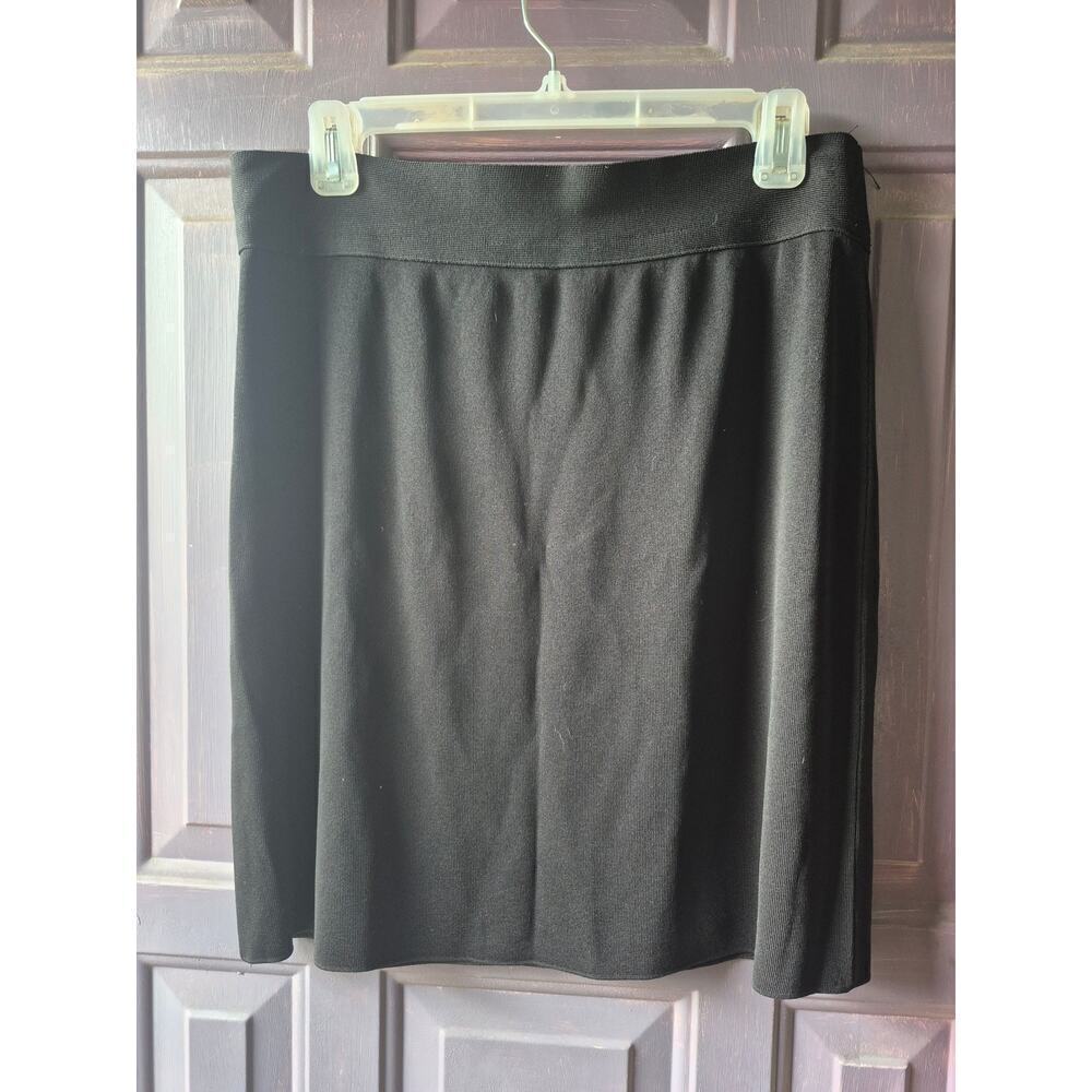 Misook Exclusively Black skirt polyester lots of stretch 41in long women medium‎